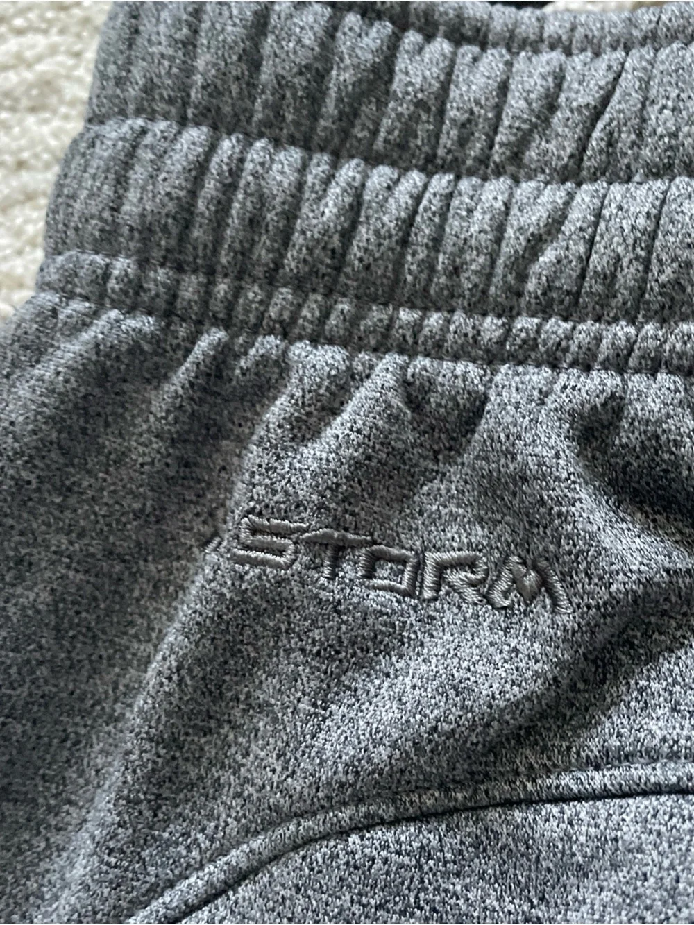 Under Armour Storm Utah State Aggies Sweatpants Gray Men’s Size Medium Fleece